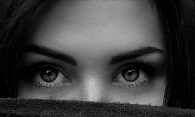girl-2605526_1920